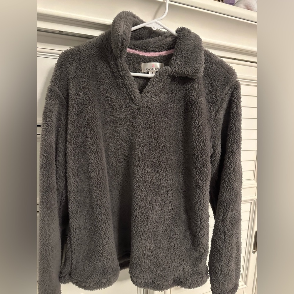 Cuddl Duds Charcoal Fleece Top Size Small NWT